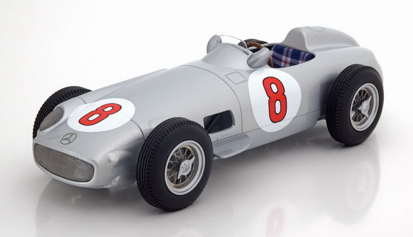 Mercedes-Benz W196 №8 GP Holland, World Champion (Juan Manuel Fangio) 118000000008 Модель 1:18