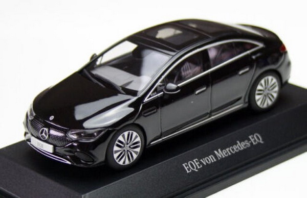 Модель 1:43 Mercedes EQE E-Klasse (V295) - obsidian black met