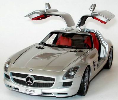 Модель 1:18 Mercedes-Benz SLS AMG 6.3 - iridium silver