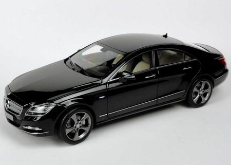 Модель 1:18 Mercedes-Benz CLS (C218) - obsidian black