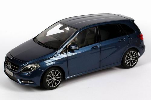 Модель 1:18 Mercedes-Benz B-class (W246) - lotus blue