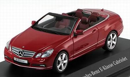 Модель 1:43 Mercedes-Benz E-class (A207) Convertible - red