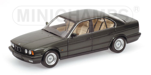 Модель 1:18 BMW 535i - green