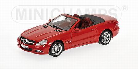 Модель 1:18 Mercedes-Benz SL-classs (R230) - red
