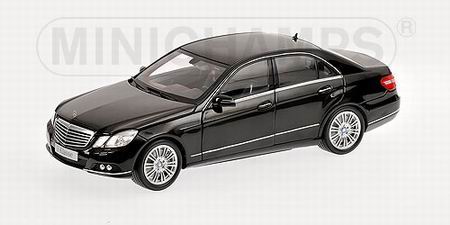 Модель 1:18 Mercedes-Benz E-class (W212) - black