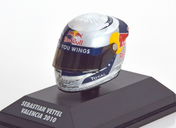 Модель 1:8 Red Bull Racing Arai Helm GP Valencia, World Champion (Sebastian Vettel)