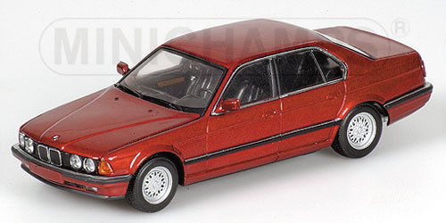 Модель 1:43 BMW 7·Series - red met