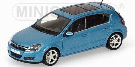 Модель 1:43 Opel Astra - blue met