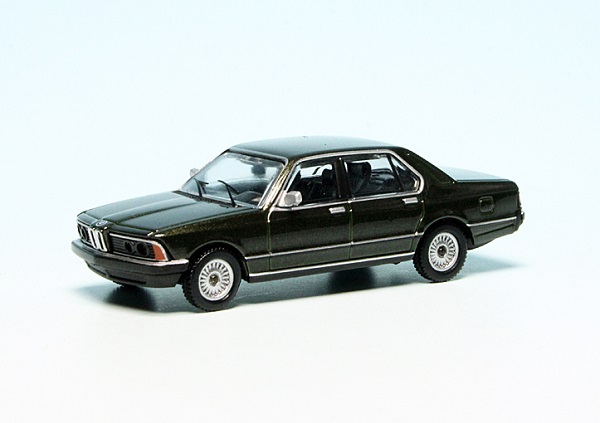 Модель 1:87 BMW 733i Sedan (E23) - 1977 - darkgreen-metallic