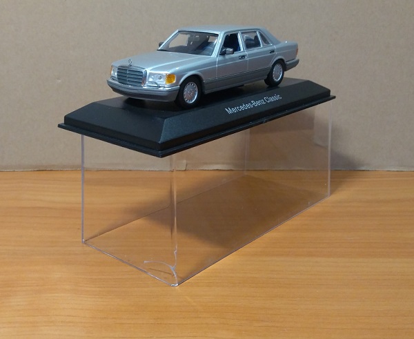 Модель 1:43 Mercedes-Benz 560 SEL (W126) - silver