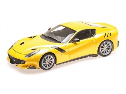Модель 1:18 Ferrari F12 TDF 2015 - yellow metallic