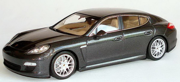 Модель 1:43 Porsche Panamera S - Anthrazit