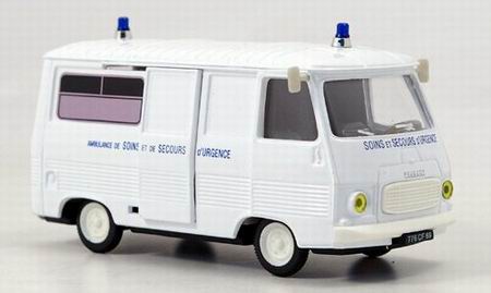 Модель 1:43 Peugeot J7 «Ambulance De Soins»