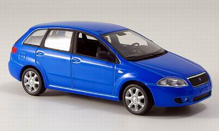 Модель 1:43 FIAT Croma - blue