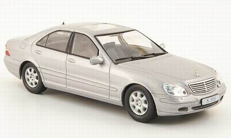Модель 1:43 Mercedes-Benz S500 (W220) - silver