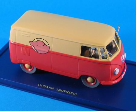 Модель 1:43 Volkswagen Bulli T1 Tintin in the Calculus Affair