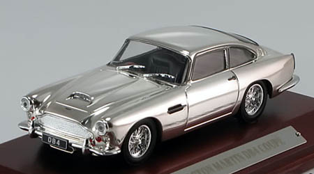 Модель 1:43 Aston Martin DB4 Coupe - chrome