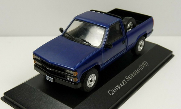 Модель 1:43 Chevrolet Silverado Pick-Up - серия «Autos-Inolvidables-Anos-80-90»