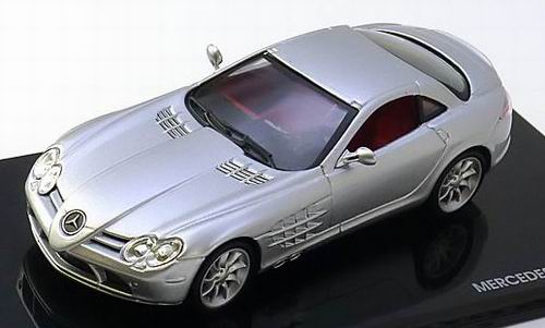 Модель 1:43 Mercedes-Benz SLR