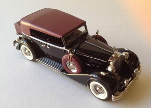 Модель 1:43 Packard V12 Convertible Sedan 743 Closed (поднятый тент) - black/silver (L.E.50pcs)