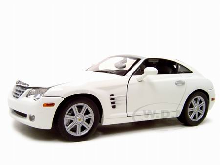 Модель 1:18 Chrysler Crossfire - white