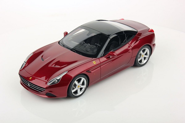 Ferrari California T 2014 closed (Rosso California) with display case