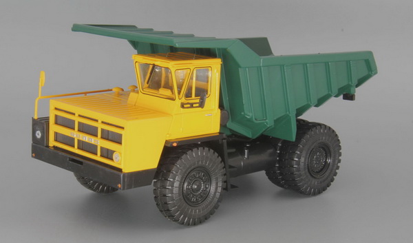 БелАЗ-7522 30-тонный карьерный самосвал - жёлтый/зелёный H0032 Модель 1:43