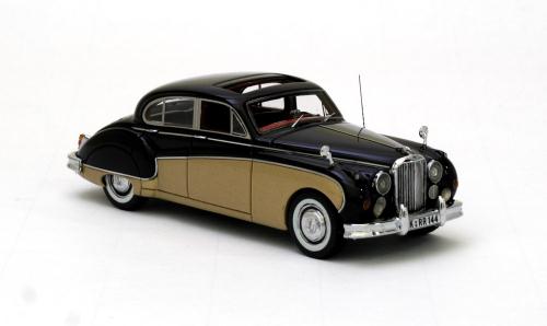 Модель 1:43 Jaguar Mk 8 - black/gold
