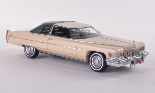 Модель 1:43 Cadillac Coupe de Ville - light beige/dark matt green