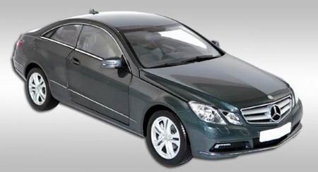 Модель 1:18 Mercedes-Benz E500 Coupе (С207) - tenorite grey