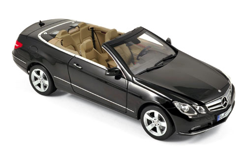 mercedes-benz e500 cabrio (А207) - solid black 183543 Модель 1:18