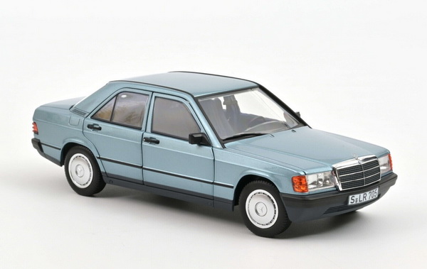 Модель 1:18 Mercedes-Benz 190E - 1984 - Light blue met.