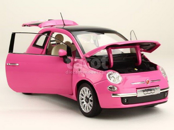Модель 1:18 FIAT 500 - so pink