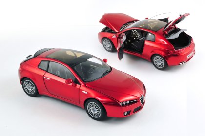 Модель 1:18 Alfa Romeo Brera - red met
