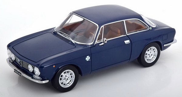 Модель 1:18 Alfa Romeo 1300 GT Junior - 1973 - Dark Blue