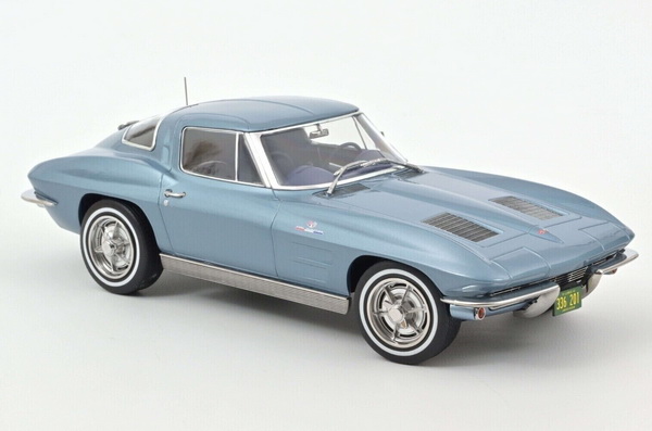 Модель 1:18 Chevrolet Corvette Stingray 1963 - light blue met.