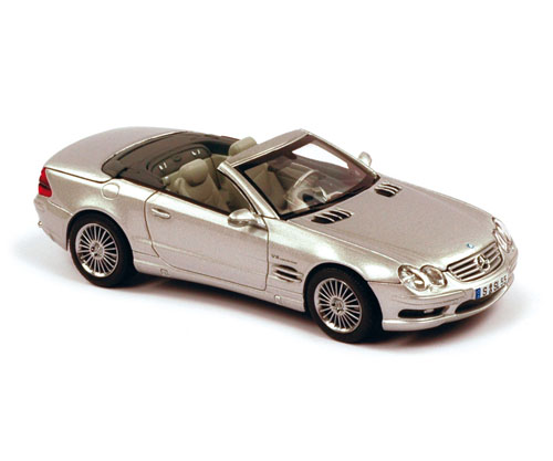 Модель 1:43 Mercedes-Benz SL55 AMG (R230) 2004 Gris Argent