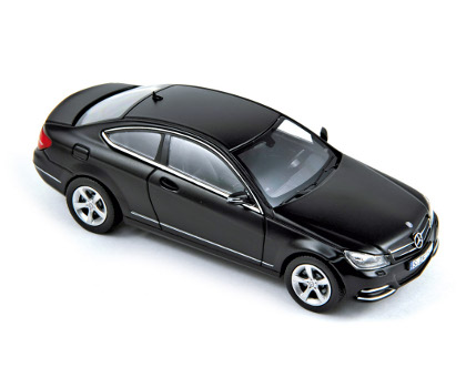 Модель 1:43 Mercedes-Benz C250 Coupe - night black magno