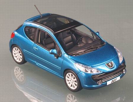 Модель 1:43 Peugeot 207 «Griffe» (3-door) - blue neysha (стеклянная крыша)