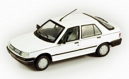 Модель 1:43 Peugeot 309 (5-door) - white