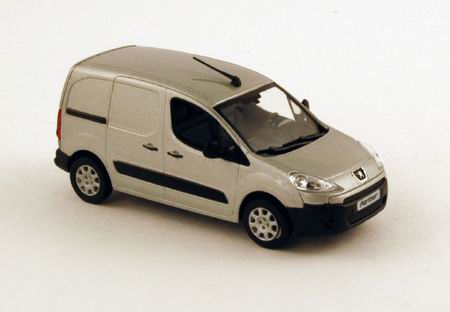 Модель 1:43 Peugeot Partner van - grey