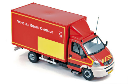 Модель 1:43 Renault Mascott «Pompiers Vehicule Risques Chimiques» (пожарный)