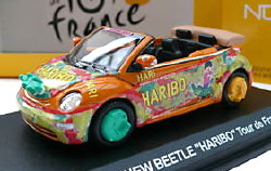 Модель 1:43 Volkswagen New Beetle «Haribo orange Croco» Tour de France