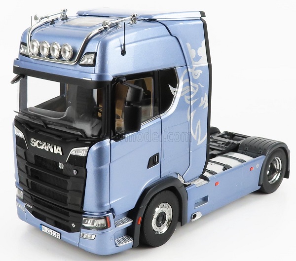 scania v8 730s 4x2 towing vehicle, light blue-metallic 1019/22 Модель 1:18