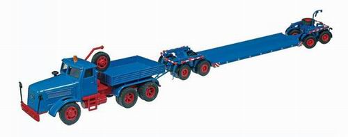 Модель 1:50 Kaelble KDV22 Z8T with Scheurle 4-axle Deep Bed Trailer in blue