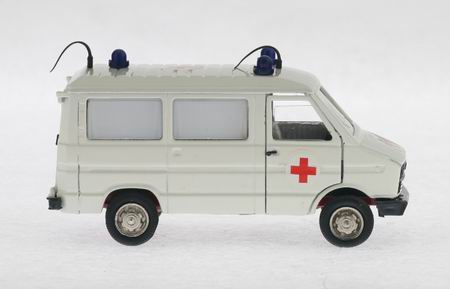 Модель 1:43 IVECO FIAT 30.8 DAILY Ambulanza CIVILE - Ambulance