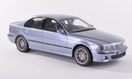 Модель 1:18 BMW M5 (E39) - light blue