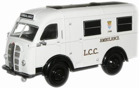 austin welfarer ambulance lcc AK007 Модель 1:43