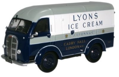 austin k8 van «lyons ice cream» AK010 Модель 1:43