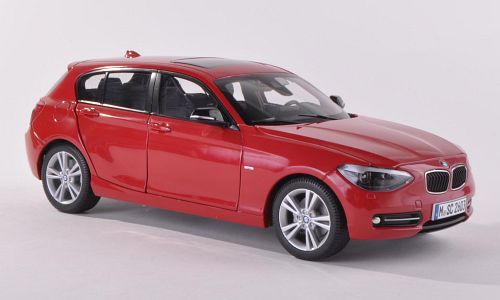 Модель 1:18 BMW 1er (F20) - red